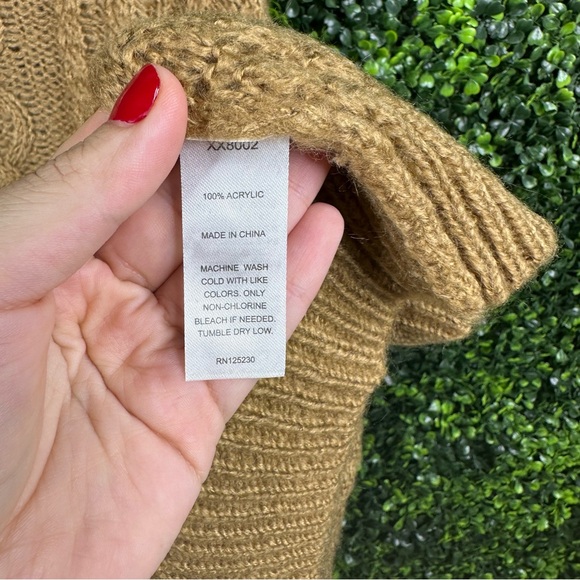 Nwt oversized Cali Be Women's Cable Knit Sweater - Brown - Picture 13 of 13